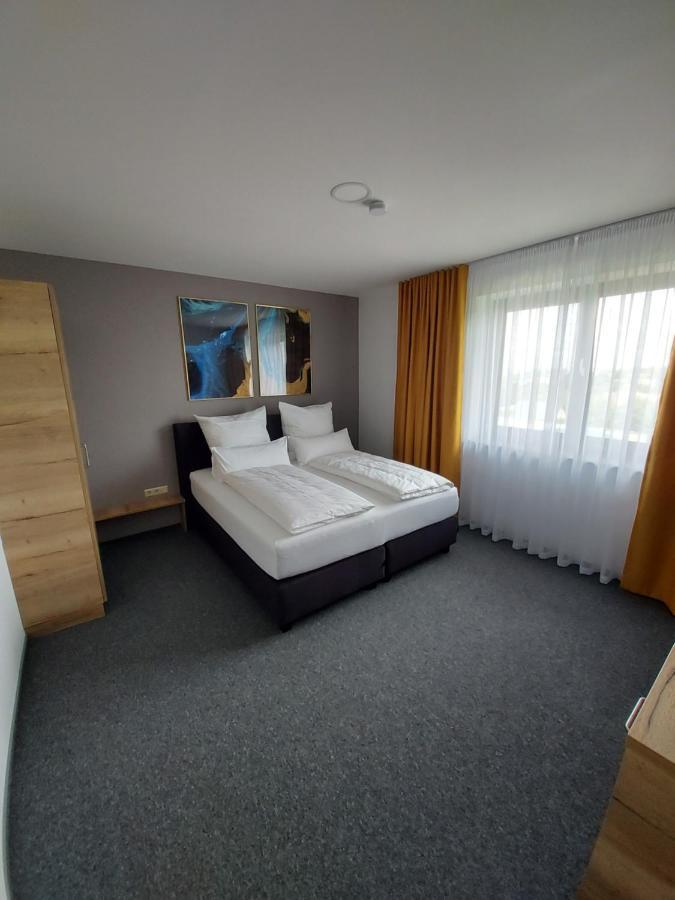 Ferienwohnung Nikolena Pirmasens Ngoại thất bức ảnh